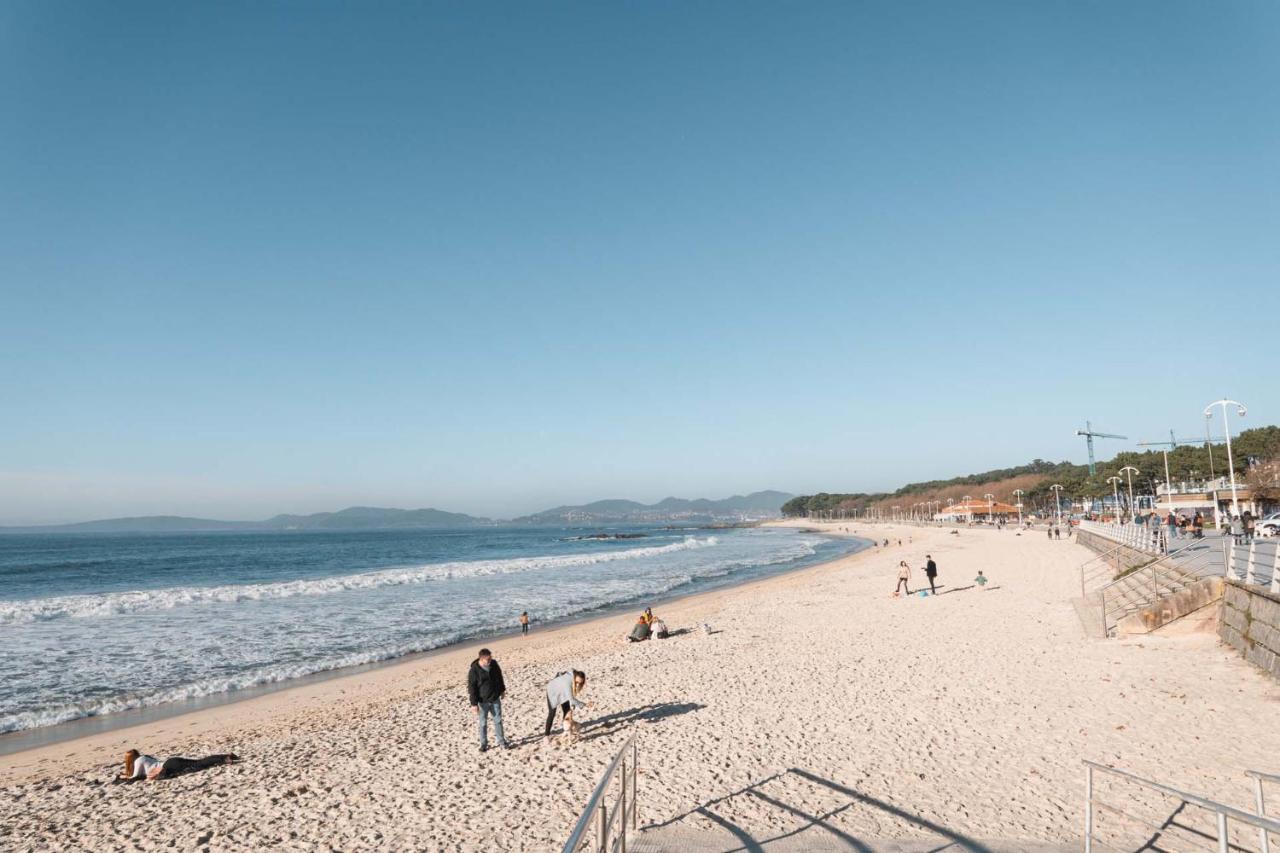 Samil Playa Apartment Vigo Bagian luar foto