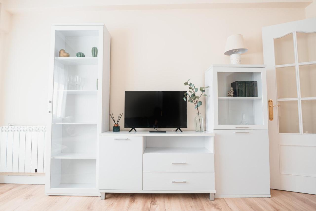 Samil Playa Apartment Vigo Bagian luar foto