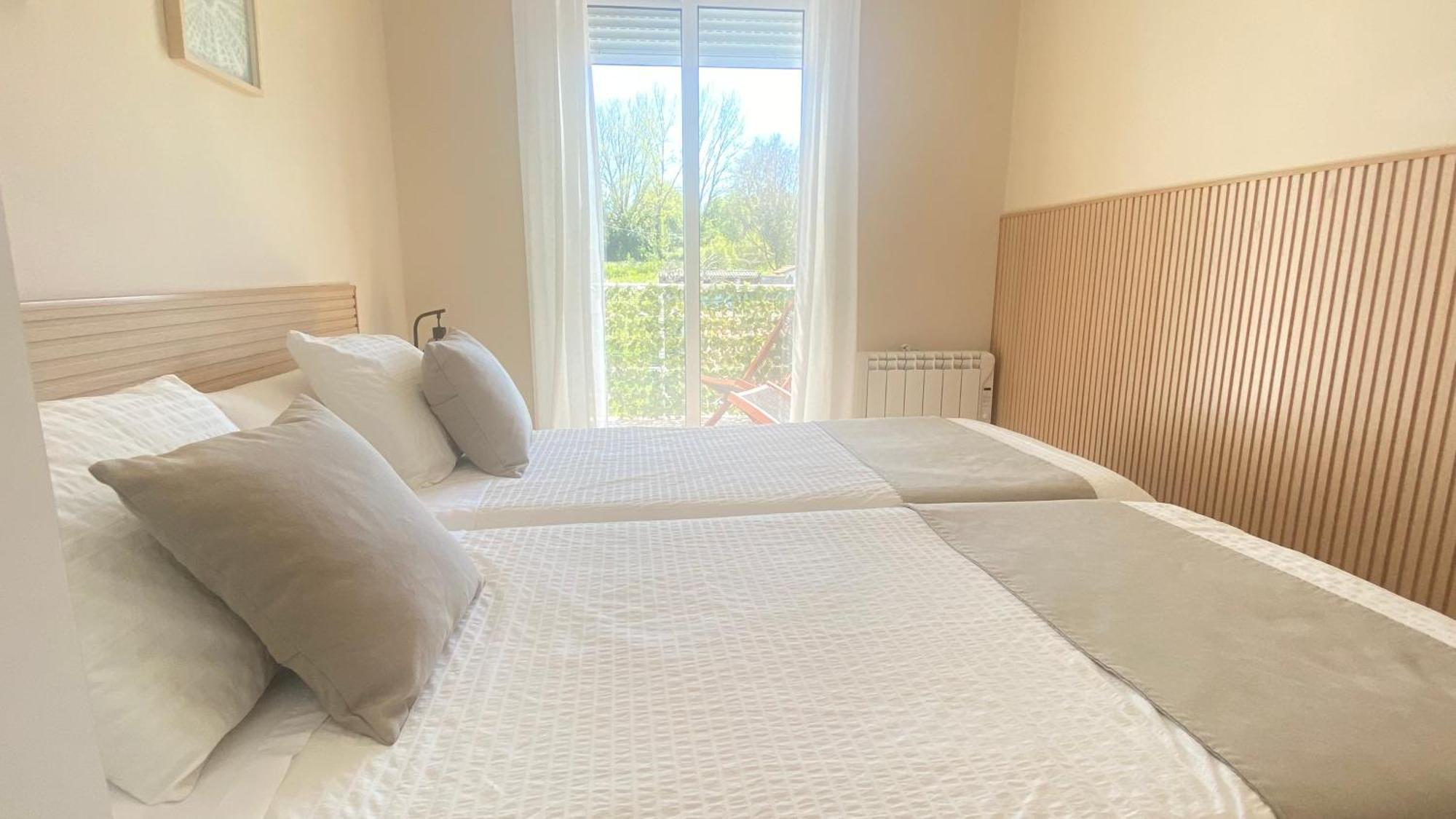 Samil Playa Apartment Vigo Bagian luar foto